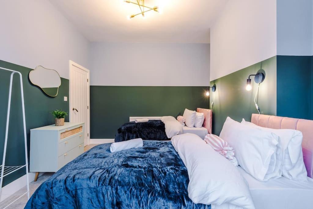 Вілла 5 Bed Salford Sanctuary Retreat Манчестер Екстер'єр фото